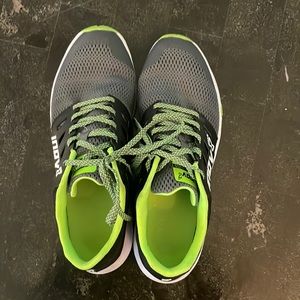 Inov8 Cross-trainer shoe.